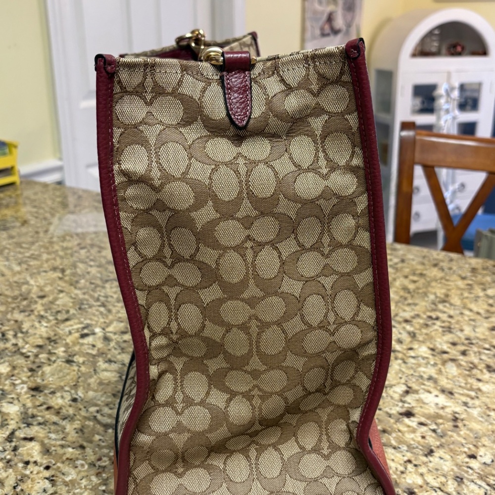 COACH TRAVEL BAG - Picture 3 of 12